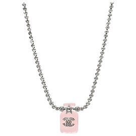 Chanel Colar de Garrafa de Cristal Rosa