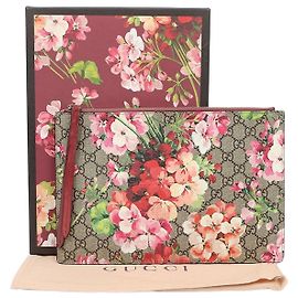 Gucci GG Bloom Clutch Brown Coated Canvas Brown