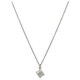 Tiffany & Co Collar Atlas Cube Silver Plata