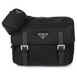 Bolso de hombro Prada de nailon negro Negro