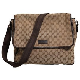 Gucci Bolsa Messenger com aba em tela GG Marrom