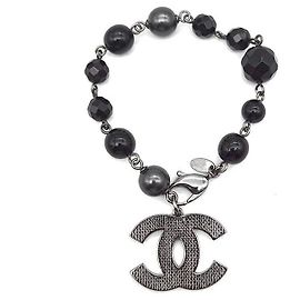 Chanel Perlenarmband mit CC-Logo Schwarz