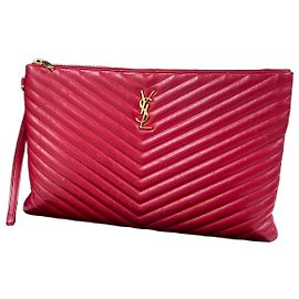 Autre Marque Monogram Matelassé Clutch Bag Large Rot Rot