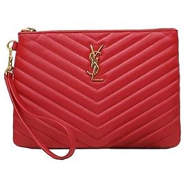 Autre Marque Cassandra Matelassé Clutch Rot Rot