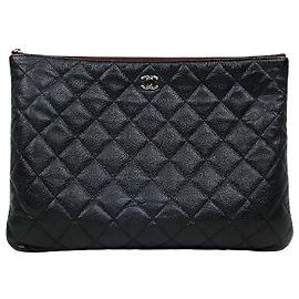 Chanel Pochette en cuir caviar noir Noir