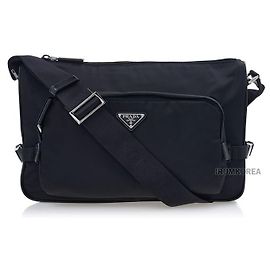 Prada Sac à épaule Saffiano (OOO) Noir