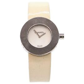Relógio Chanel de quartzo esmaltado prateado Prata