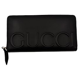 GUCCI Zip Black Front Logo Embossed Wallet Black