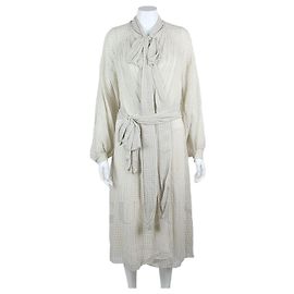 Burberry Seidenkleid Elfenbein Weiß