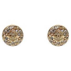 Chanel Orecchini CC rotondi in zircone D'oro