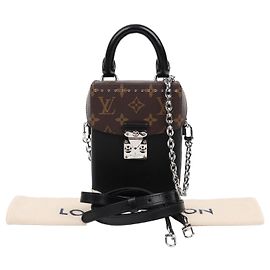Louis Vuitton Bolsa de Ombro Camera Box Marrom