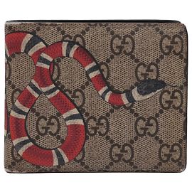 Gucci Cartera compacta de lona GG Supreme con estampado de serpiente Multicolor