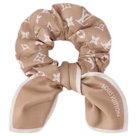Louis Vuitton Chouchou Monogram Silhouette Multicolore