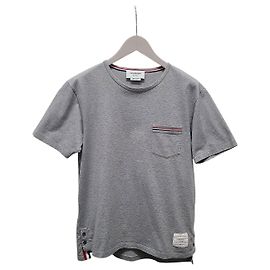 Thom Browne Graues Three-Stripes Jersey-T-Shirt mit Tasche Braun