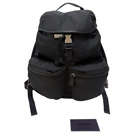 Prada Mochila Nylon One Buckle Medium Black Unisex Negro