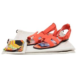 Hermès Sandalia Aira Strap Castaño