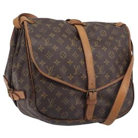 Louis Vuitton Saumur Monogram Canvas 35 Marrom