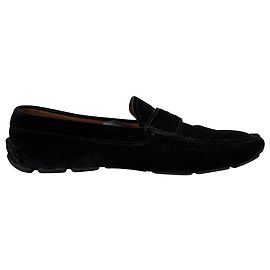 Mocassins en daim noir avec plaque logo Prada Noir