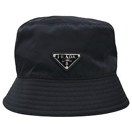 Prada Nylon Bucket Hat mit Triangle Logo grün Grün