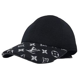 Louis Vuitton Monogram Endless Cap Black Schwarz
