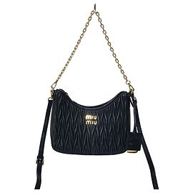 Miu Miu Borsa a spalla matelassé con catena Nero