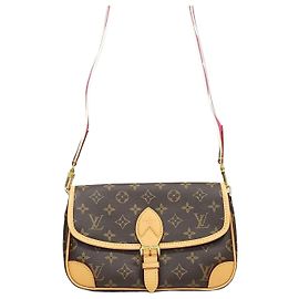 Louis Vuitton Borsa a tracolla Monogram Canvas Fuchsia Rosa