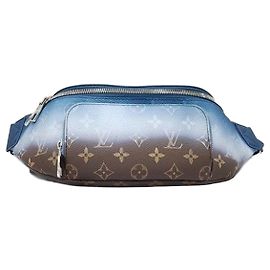 Louis Vuitton Bolsa de cintura Rush Monogram Pigment Blue Gradient Multicor