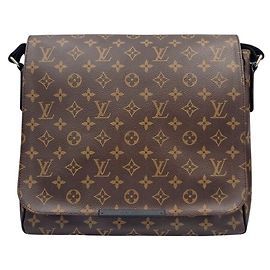 Louis Vuitton Makarasar District MM Multiple colors