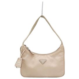 Prada Mini Bolsa Re-Edition em Nylon Desert Beige Marrom