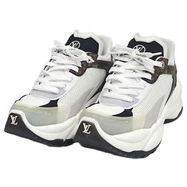 Louis Vuitton Run Sneakers White Monogram Blanc