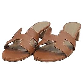 Hermès Oasis Sandalette mit Absatz Gold Golden