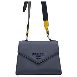 Prada Bolsa de ombro com aba em couro Saffiano monocromática Verde