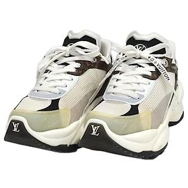 Louis Vuitton Monogram Run Sneaker Mehrfarben