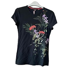 T-shirt Ted Baker con stampa floreale nera Nero Rosa Verde Porpora