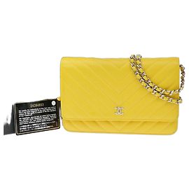 Chanel Wallet on Chain Quilted Caviar Medium Amarelo