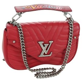Louis Vuitton New Wave Chain Quilted Leather MM Rouge