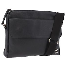 Louis Vuitton Alex Messenger Taiga Leather PM Noir