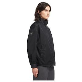 Chaqueta de nailon negra Prada Negro