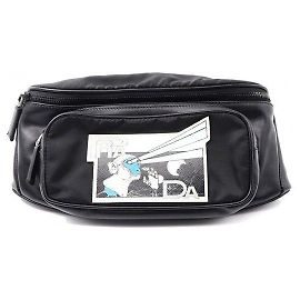 Prada Gürteltasche mit Comic-Print Schwarz