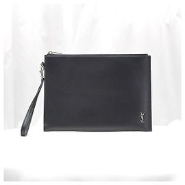 Autre Marque Clutch Tiny Pouch Monogram em pele de vitela preta com alça Preto