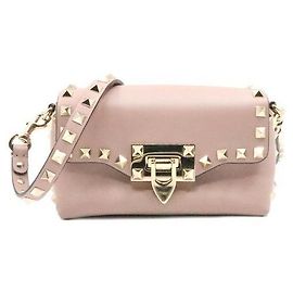 Valentino Bolsa Tiracolo Rockstud com Aba em Pele Bege Marrom