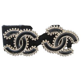 Chanel Schwarze CC Logo Silber Ohrringe Schwarz