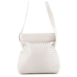 Bolsa de ombro Bottega Veneta em couro branco Branco