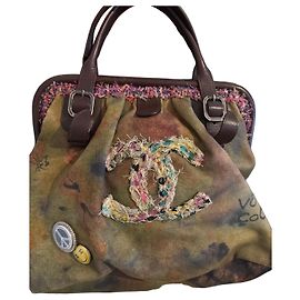 Bolsa Chanel em lona impressa multicolorida e couro castanho Marrom Multicor