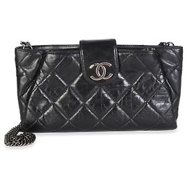 Clutch de corrente Chanel Coco Pleats em pele de bezerro acolchoada preta e pele de bezerro vidrada Preto