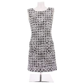 Chanel Robe en tweed noir et blanc Black