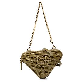 Bolsa de mão Prada Triangle Mini em crochet de ráfia verde com logótipo bordado Verde Verde oliva