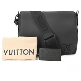 Louis Vuitton Shoulder Bag Aerogram Takeoff Black Black