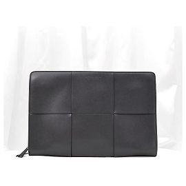Bottega Veneta Clutch de Documentos Arco com Entrelaçado Intrecciato Marrom