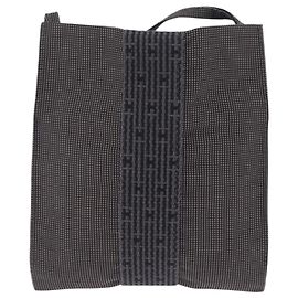 Hermès HERMES Her Line Pochette Shoulder Bag Canvas Gray Auth 210653A - Jerrillo Altro